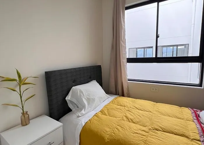 New And Cozy In Apartment *